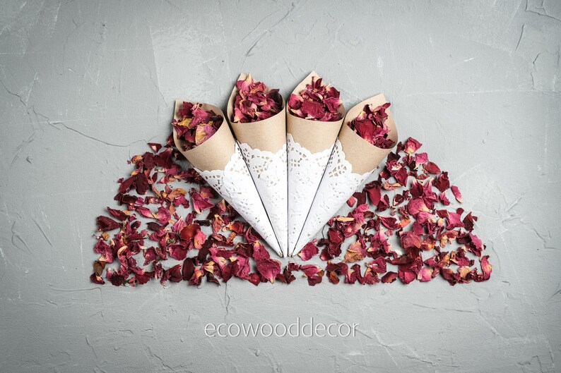 50 KRAFT Paper Cones,Wedding confetti package,Wedding Confetti Cones,Cones for Confetti,Wedding petal cones Confetti,