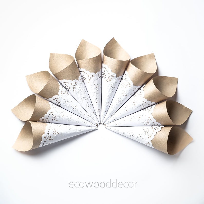 50 KRAFT Paper Cones,Wedding confetti package,Wedding Confetti Cones,Cones for Confetti,Wedding petal cones Confetti,