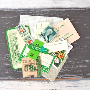 Tiny Ephemera Packet - grüne Vintage Papiere - Tickets / Etiketten / Porto / Papier Ephemera