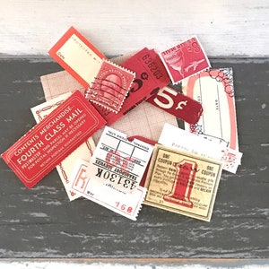 Winziges Ephemera Päckchen / Rote Vintage Papiere / Tickets / Etiketten / Tags / Papier Ephemera