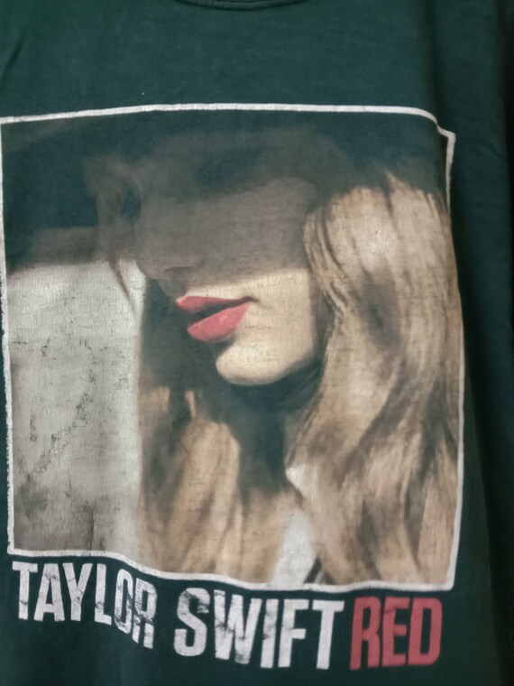 Taylor Swift t shirt