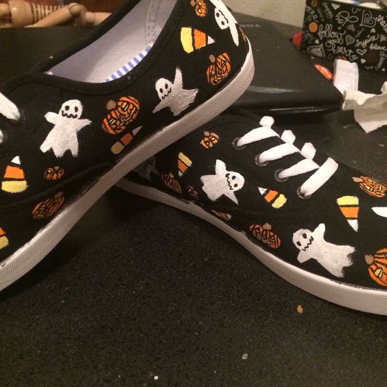 Halloween Pattern Shoes image 2