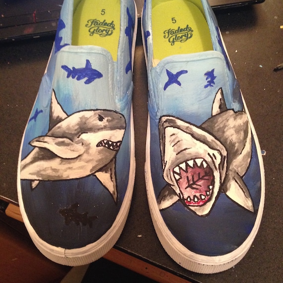 Great White Shark -- Silouhette