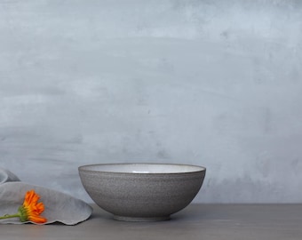 Bowls for meal, salad, fruits, in white and grey granit stoneware turned on a potter's wheel. 2 bowls minimum purchase.
