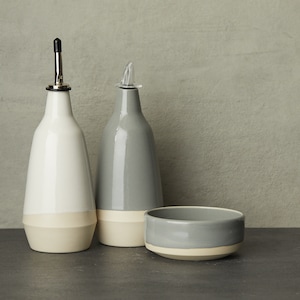 Duo dispensers for olive oil, vinegar cruet handmade grey, white bottle in ceramic. With 1 or 2 Bowl for dessert, sauce. image 4