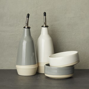 Duo dispensers for olive oil, vinegar cruet  handmade grey, white bottle in ceramic. With 1 or 2 Bowl for dessert, sauce.