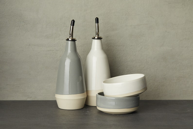 Duo dispensers for olive oil, vinegar cruet handmade grey, white bottle in ceramic. With 1 or 2 Bowl for dessert, sauce. image 1