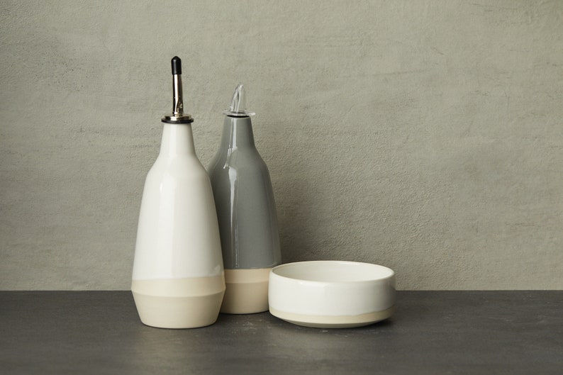 Duo dispensers for olive oil, vinegar cruet handmade grey, white bottle in ceramic. With 1 or 2 Bowl for dessert, sauce. image 2