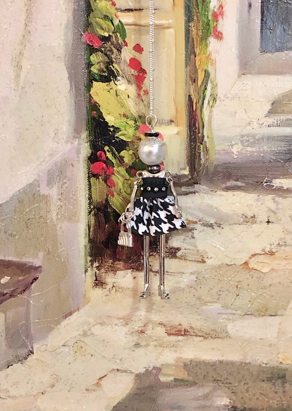 Colgante De Muneca Francesa Collar De Muneca Colgante De Etsy