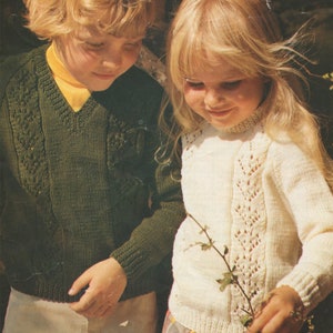 Sweater Knitting Pattern PDF Toddlers 22, 24, 26 inch chest, Boys or Girls Jumper, Round or V Neck, Vintage Knitting Patterns for Children