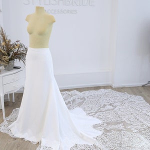 Custom Made Fit and Flare Bridal Skirt with Huge Lace Train, Fitted Bridal Lace Skirt, Bridal Mermaid Skirt with Lace Train Luxury Handmade
