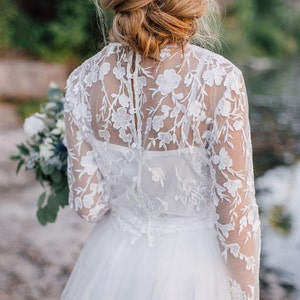 Top de encaje floral de moda para bodas, top corto de encaje floral en color marfil o blanco, top de novia de encaje, prendas de novia separadas, top corto floral sencillo de talla grande
