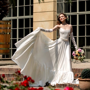 Euphoria: Trendy Wedding Dress Set With Voluminous Silk Satin Ruffle Skirt, Bridal Corset and High Satin Gloves image 2