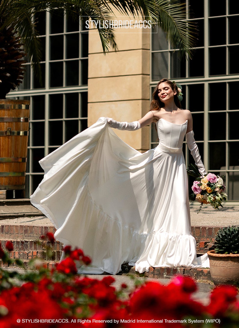 Euphoria: Trendy Wedding Dress Set With Voluminous Silk Satin Ruffle Skirt, Bridal Corset and High Satin Gloves image 2