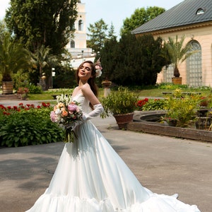 Euphoria: Trendy Wedding Dress Set With Voluminous Silk Satin Ruffle Skirt, Bridal Corset and High Satin Gloves image 3