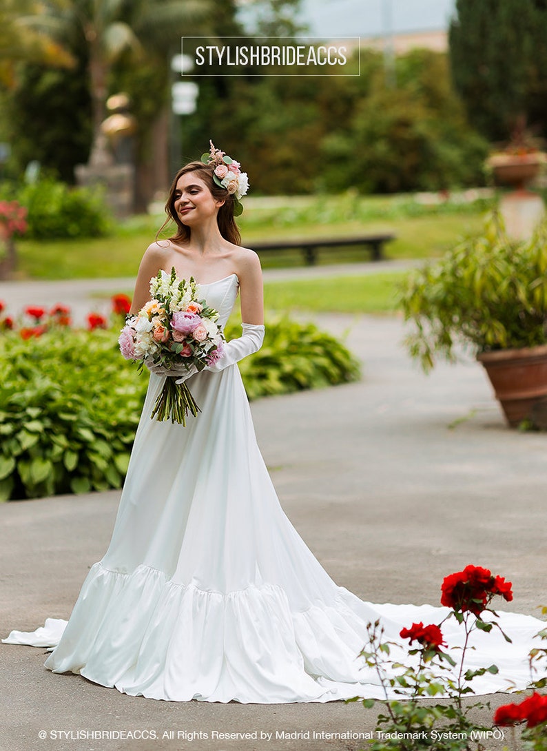 Euphoria: Trendy Wedding Dress Set With Voluminous Silk Satin Ruffle Skirt, Bridal Corset and High Satin Gloves image 6