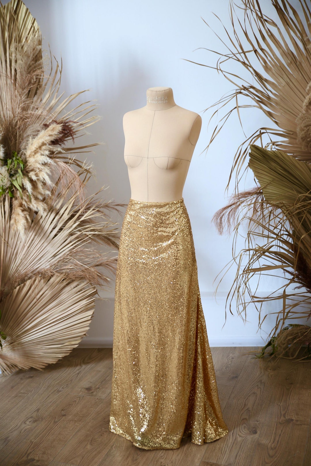 hailee steinfeld golden globes 2024 dress Knit Dress with Golden Lurex Stripes – Akris Inc main image 1