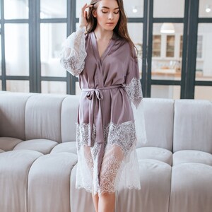 Lilac&Pink Gardenia bridesmaid robes, premium quality lilac bridesmaid robes, bridesmaid gift, party silk robes Tenderness image 4