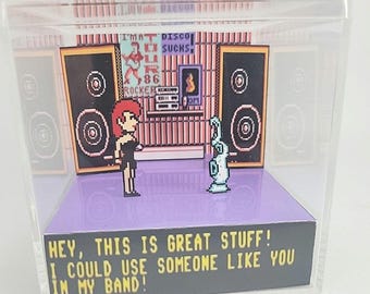Cubo de exhibición de dioramas de videojuegos retro Maniac Mansion