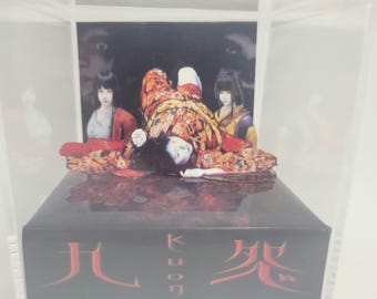 Cubo de exhibición de diorama de videojuegos retro de Kuon