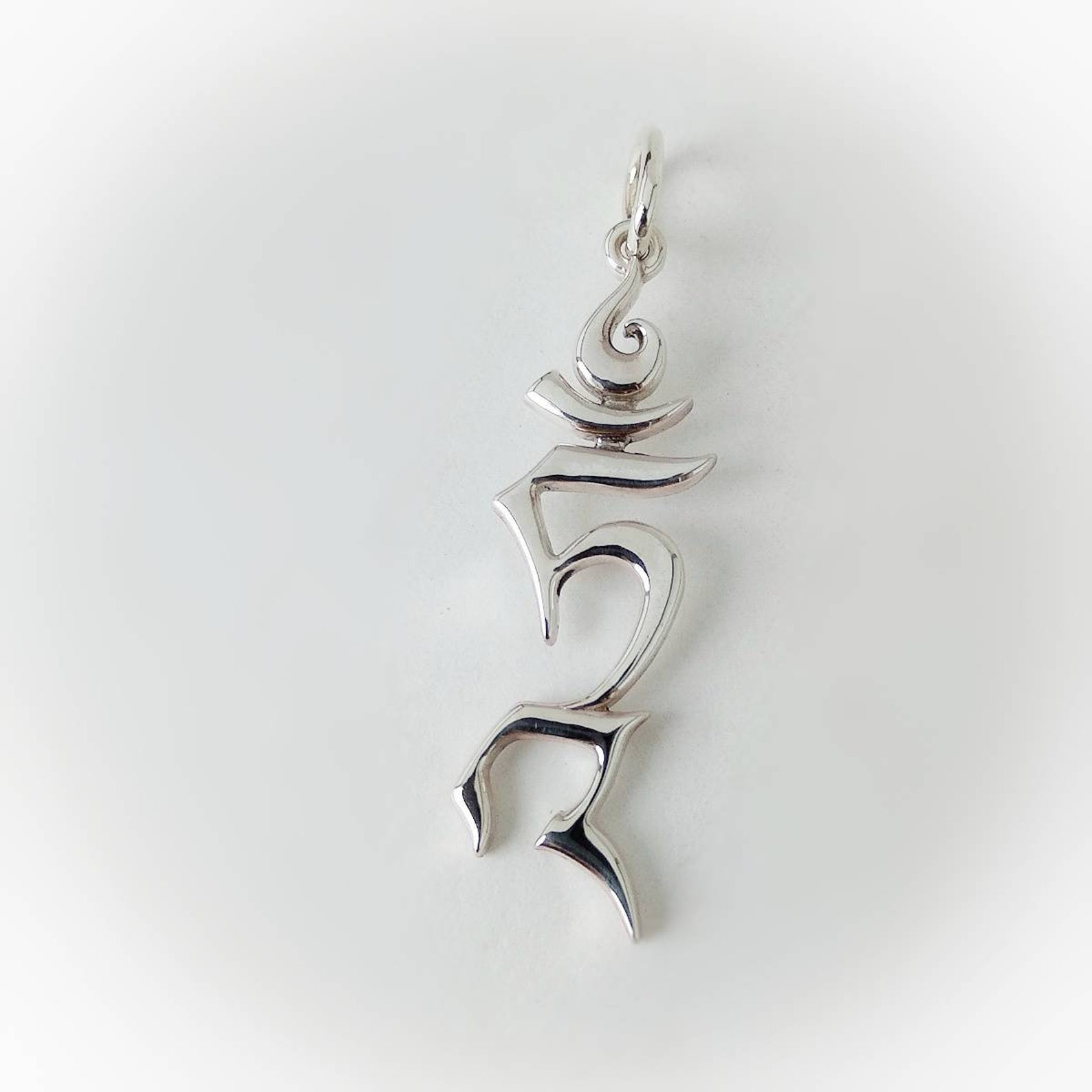 Green Tara steing silver pendant with TAM Her seed syllable // Etsy