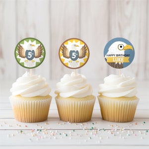 Eagle Birthday Party Cupcake toppers, Age 5 Eagle Birthday Cupcake Toppers, Birds of Prey Printable Tags, Round Eagle Cupcake toppers