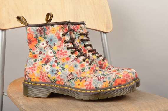 Flowerd dr martens,doc, Martens boots,leather boot