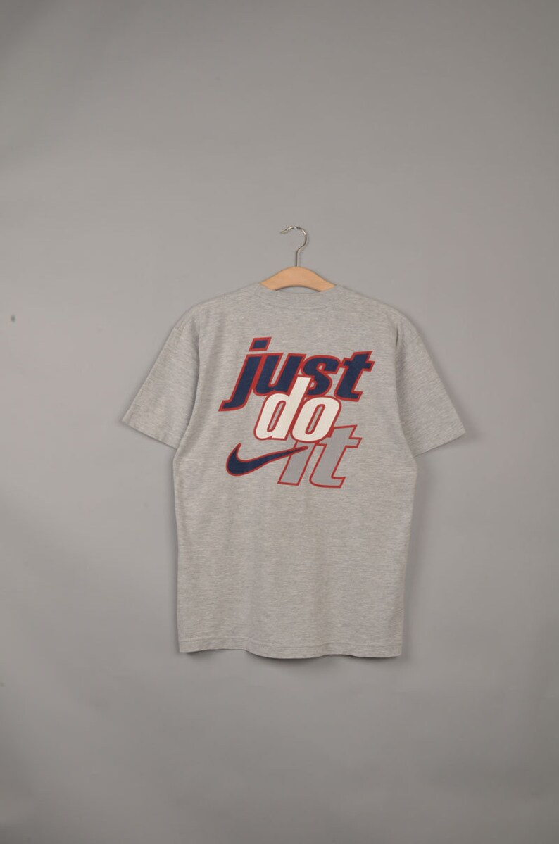 nike tee vintage nike tee vintage