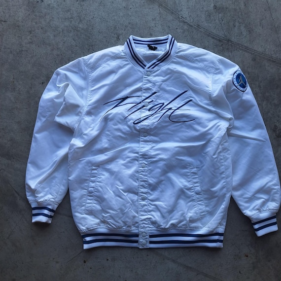 التحديد air jordan flight club bomber jacket cazeres