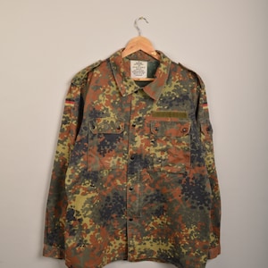 vintage camo utility jacket, utility wear, cargo jacket, vintage jacket, vintage utility, army jacket, workwear jacket,unisex jacket