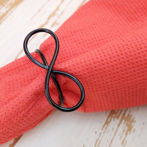 Infinito anello portatovagliolo, Portatovagliolo di oro, argento tovagliolo decori, anello di tovagliolo nero simbolo di infinito, decorazione di cerimonia nuziale, l'eternità, per sempre
