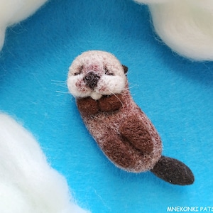 Sea otter pup Needle felting brooch Needle felted Sea otter baby Pin Handmade Felt animals