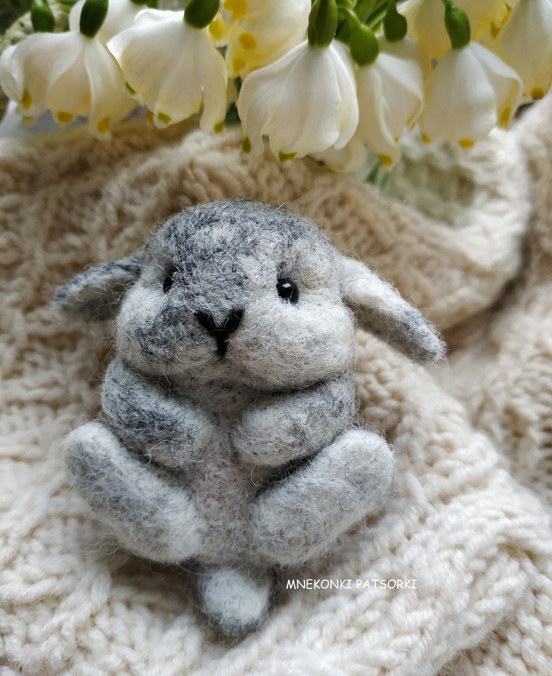 Easter bunny Felted Brooch cute Bunny Needle Felting Rabbit Wool Bunny Jewelry Needle Felted Brooch Rabbit Cute Gift Brooch Bunny image 7