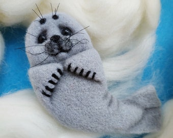 Seal pup Needle felting brooch Needle felted white Seal baby Pin Handmade Felt Seal puppy animals