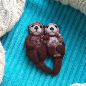 Sea Otters Holding hands felted brooch Felt animal Needle Felting Jewelry Needle Felted Brooch Sea Otter birthday gift Felt Brooch Love image 5