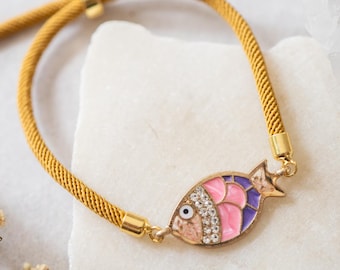 Real Pressed Flowers and Resin Bracelet, Gold Fish Bracelet, Dried Flowers, Floral Bracelet, Pink Fish with White Flowers