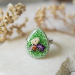 Real Pressed Flower and Resin Ring, Silver Ring in Green with Mixed Flowers