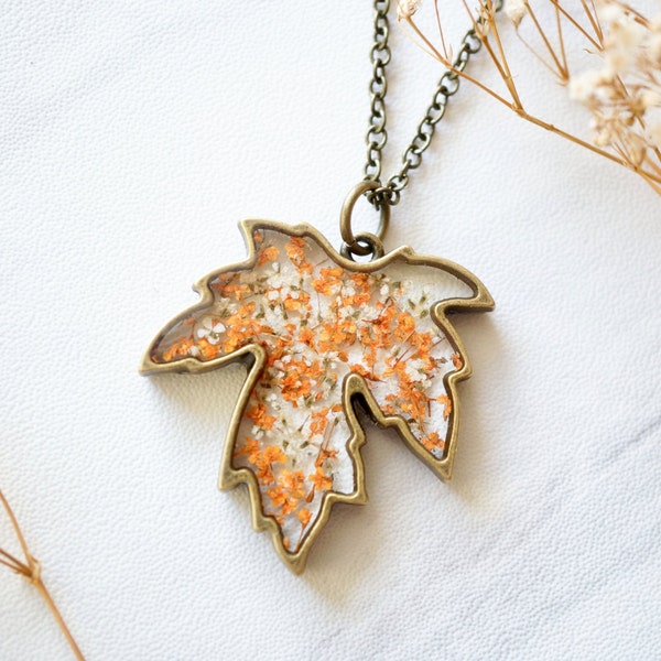 Real Pressed Flower and Resin Necklace Maple Leaf, Fall Florals, Fall Finds