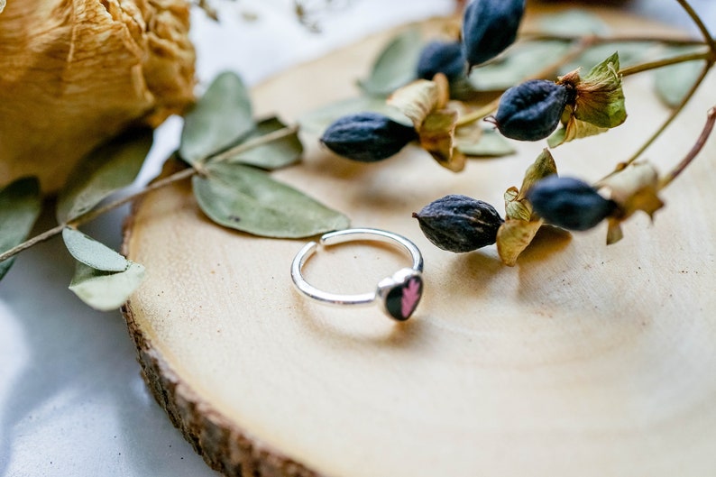 Real Pressed Flower and Resin Ring, Black and Silver Heart with Pink Fern image 5