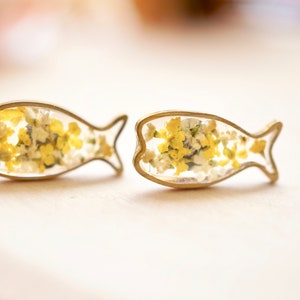 Real Pressed Flowers and Resin, Fish Stud Earrings in Yellow and White image 4