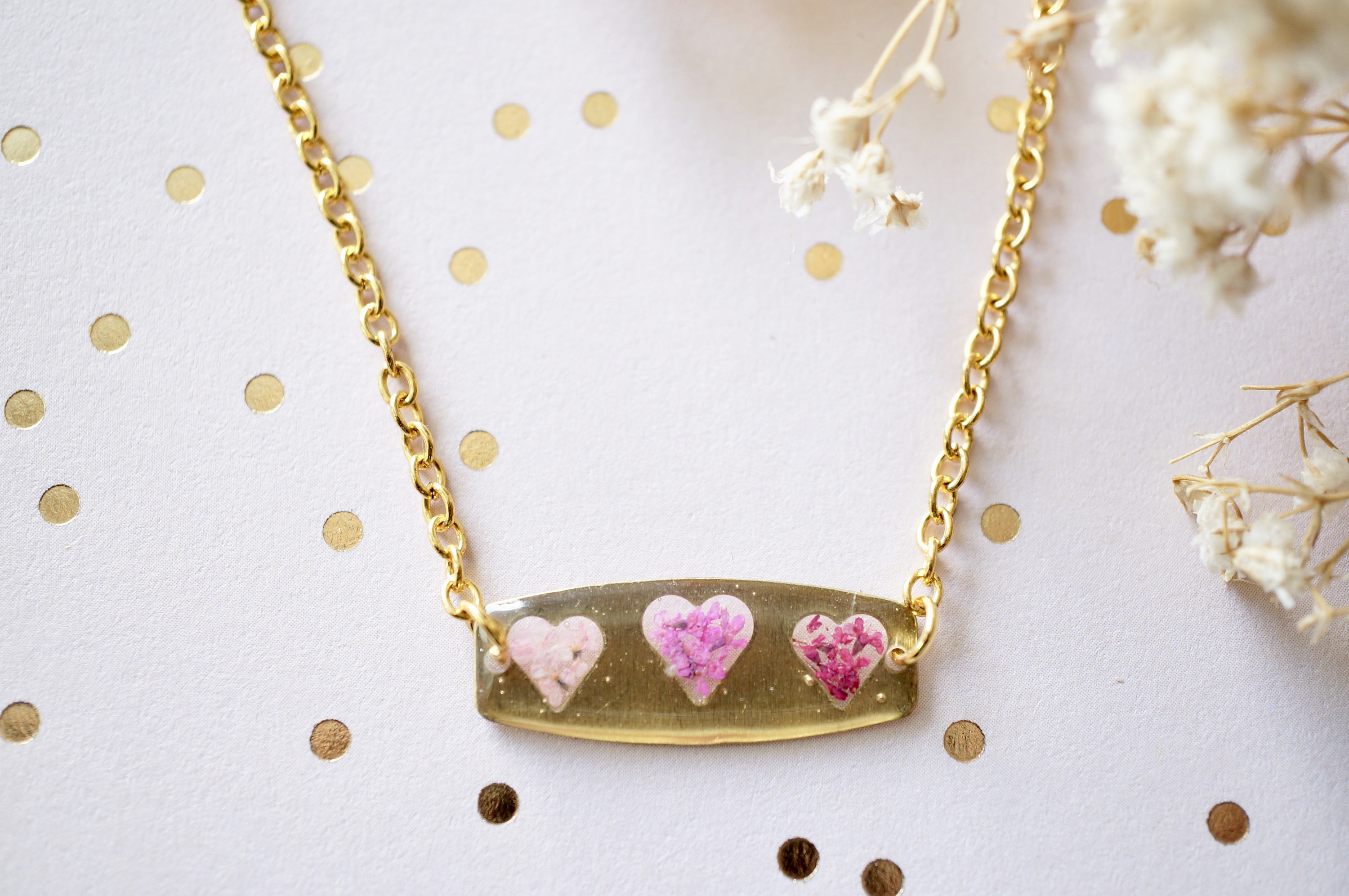 Real Flowers and Resin Necklace, Brass Hearts in Pinks, Mother's Day Gift - Thumbnail 7