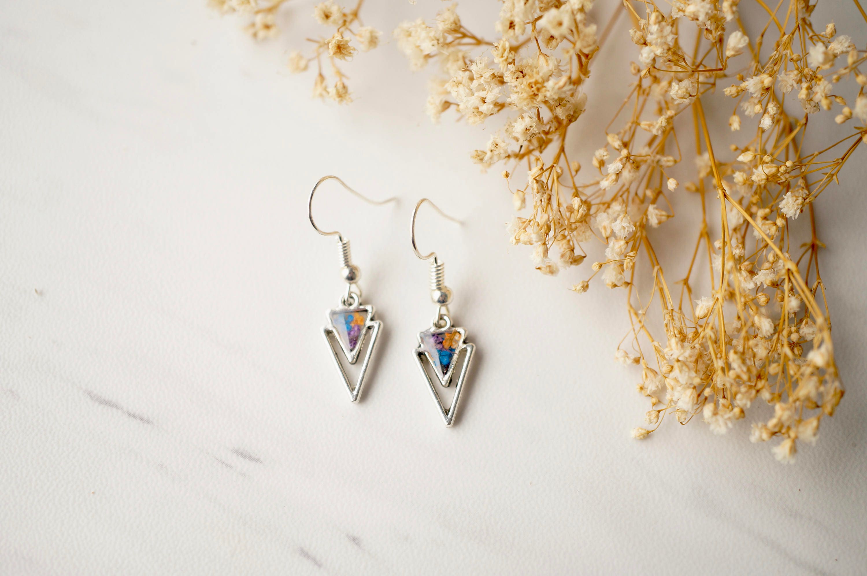 Real Pressed Flowers and Resin Earrings, Silver Arrowhead Drops in Purple Blue Orange - Thumbnail 6