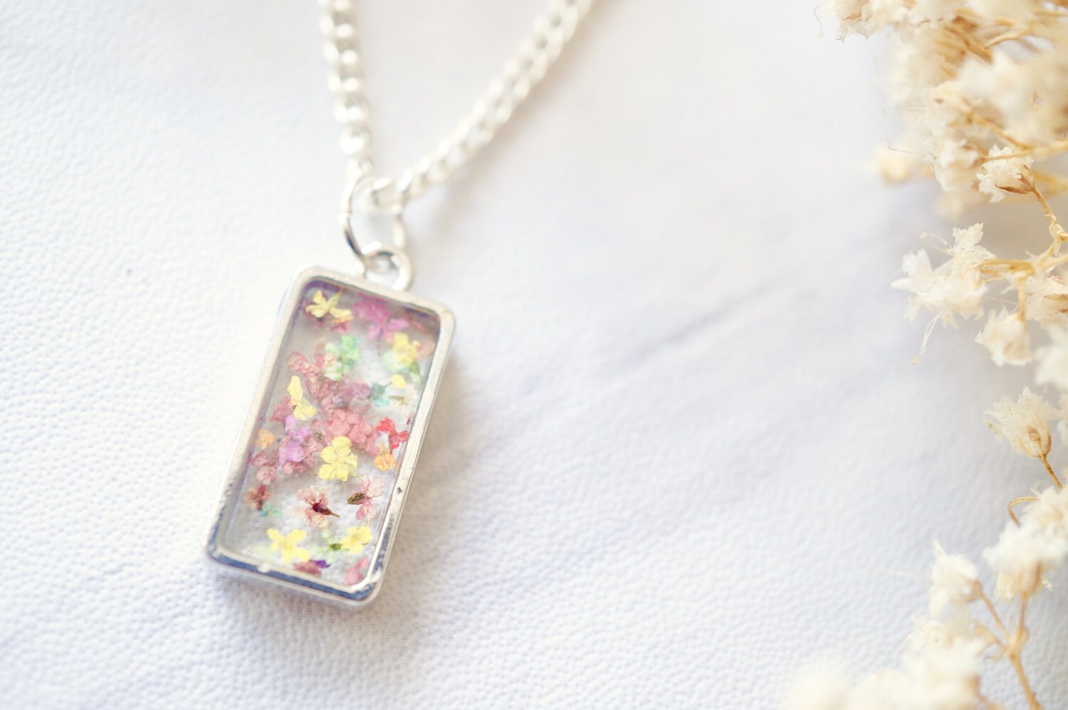 Real Pressed Flowers in Resin Necklace in Pink Pastel Mix - Etsy