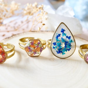 Real Pressed Flower and Resin Ring, Gold Teardrop in Red and Yellow image 8