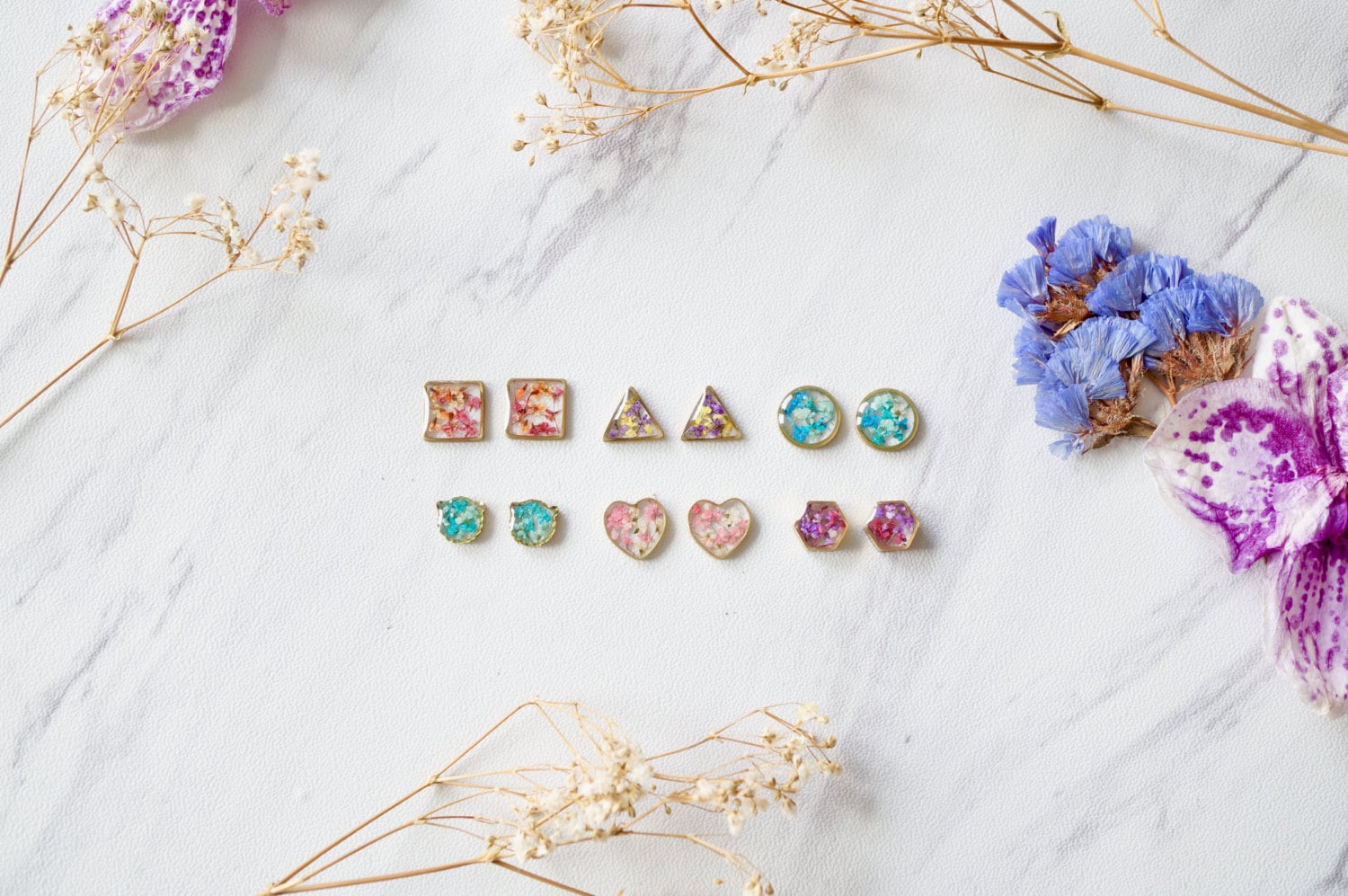 Real Pressed Flowers and Resin Hexagon Gold Stud Earrings in Pastel Mix - Thumbnail 4