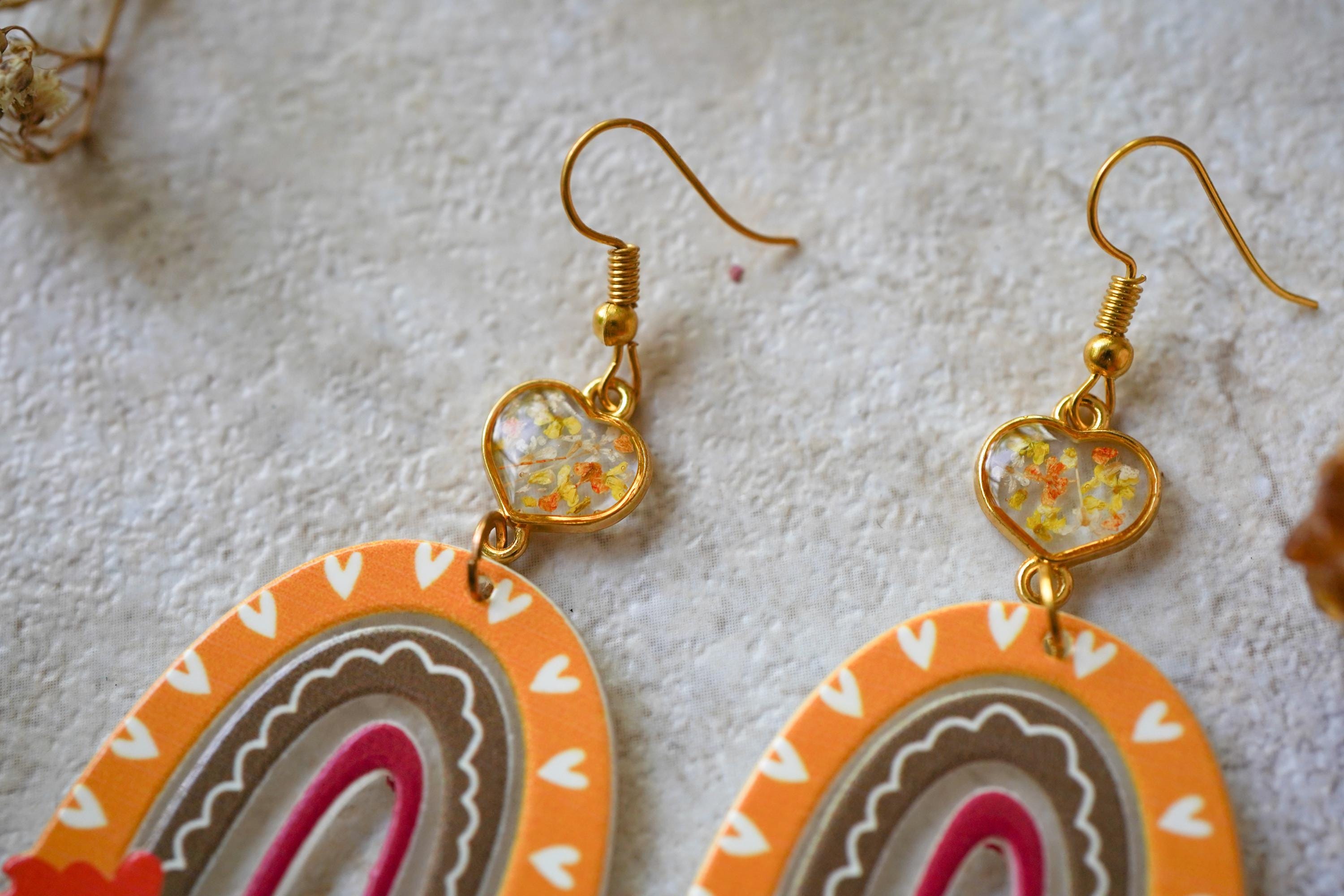 Real Pressed Flowers Earrings, Rainbow Drop Earrings with Real Dried Flowers, Orange and Yellows - Thumbnail 3