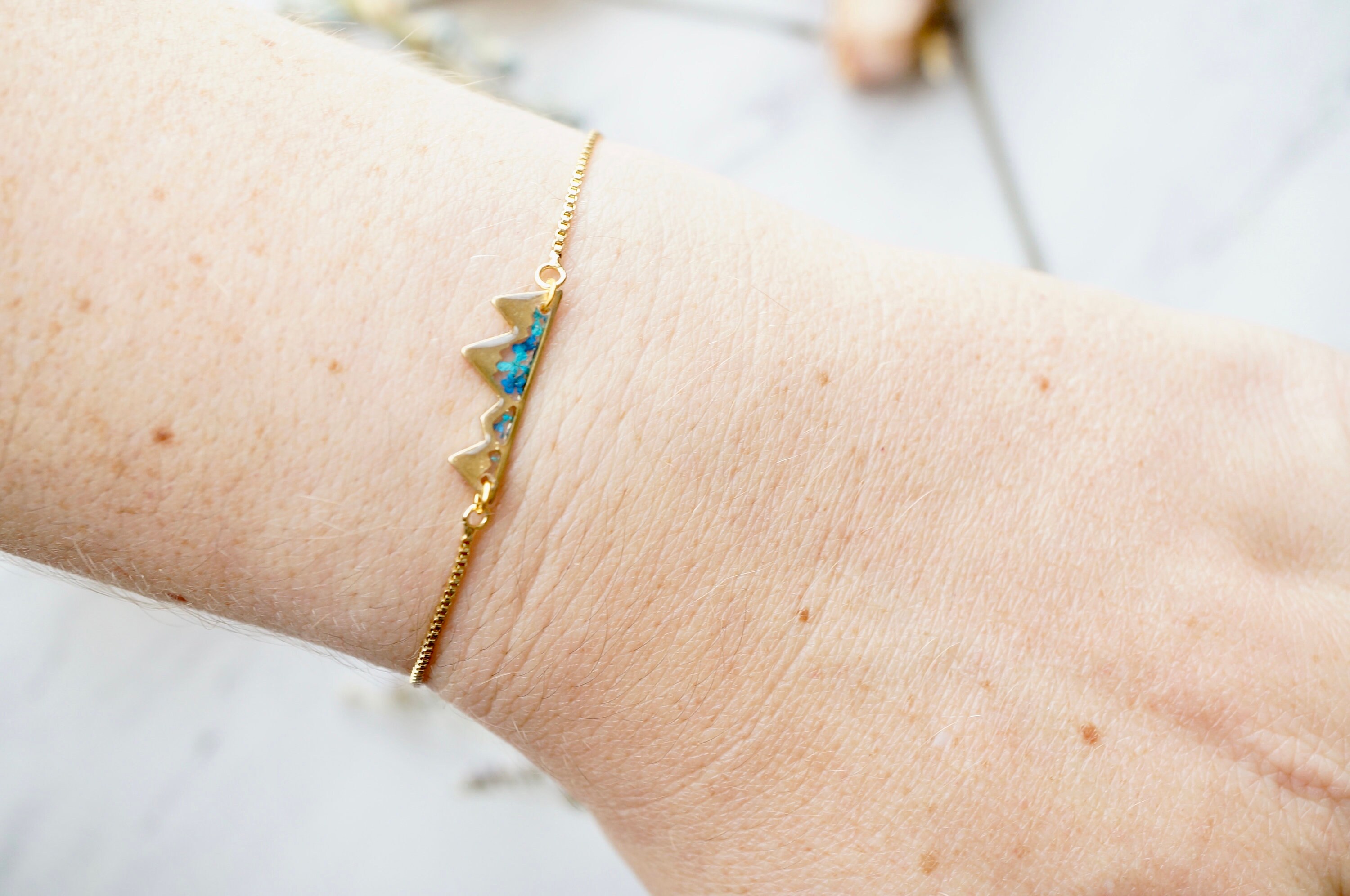 Real Pressed Flowers and Resin Adjustable Bracelet, Gold Mountains in Blue and Teal - Thumbnail 5