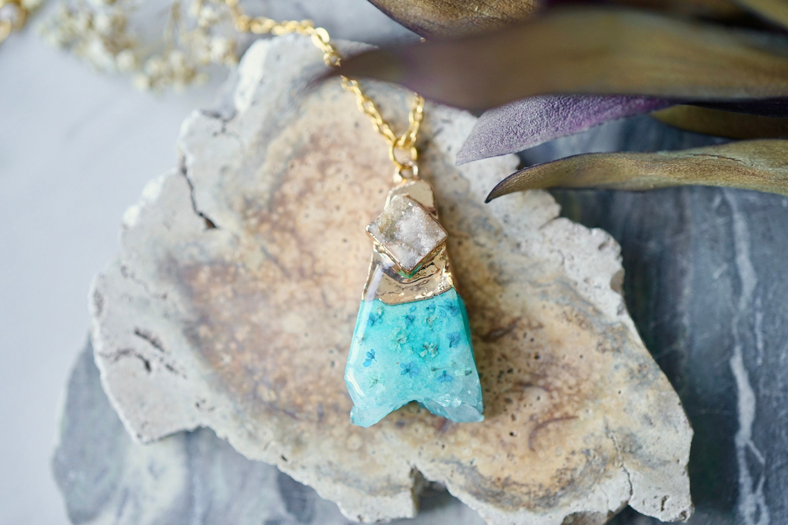 Real Pressed Flowers in Resin, Gold Druzy Geode Necklace in Pink and Mint - Thumbnail 3
