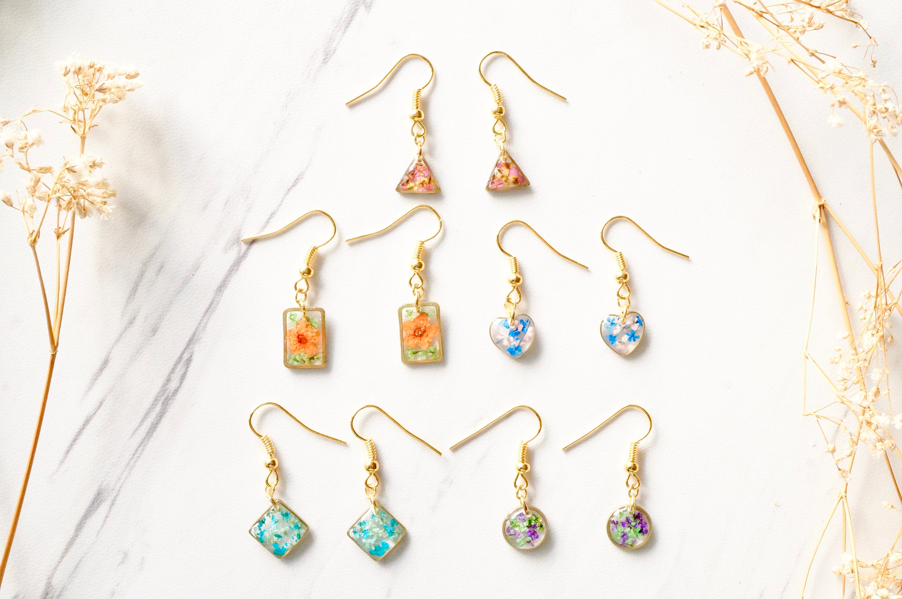 Real Pressed Flowers and Resin Earrings, Silver Arrowhead Drops in Purple Blue Orange - Thumbnail 3