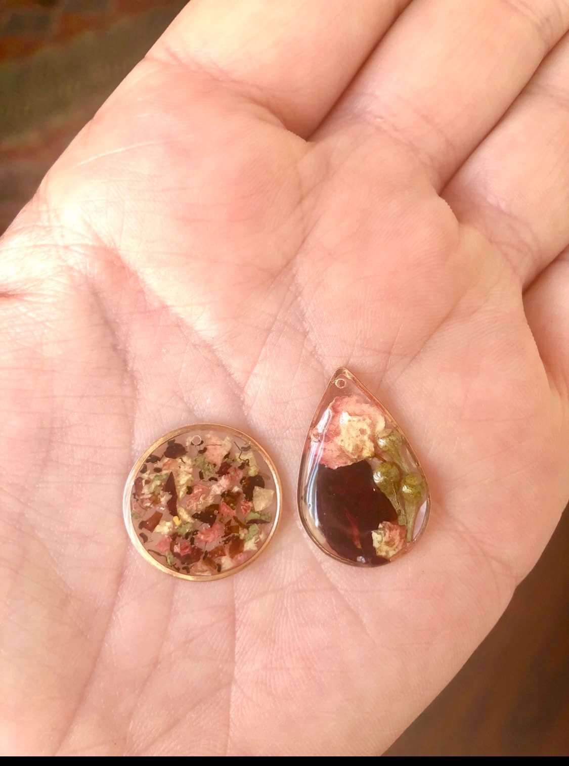 CUSTOM jewelry with your flowers! Real Pressed Flowers in Resin Necklaces and Earrings - Send us your flowers! - Thumbnail 5